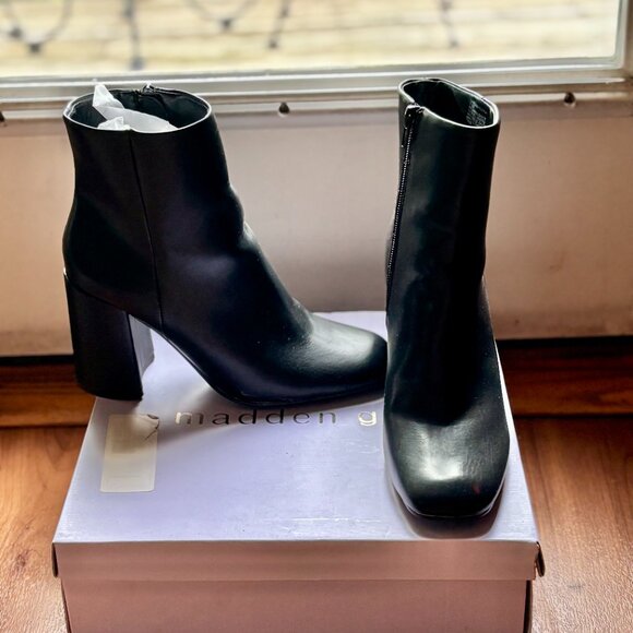 Steve Madden High Heel Boots - Picture 2 of 6